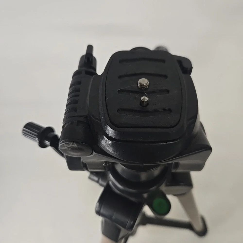 Velbon 7000 Camera Painter Box Tripod w/Bubble Level Adjustable Height